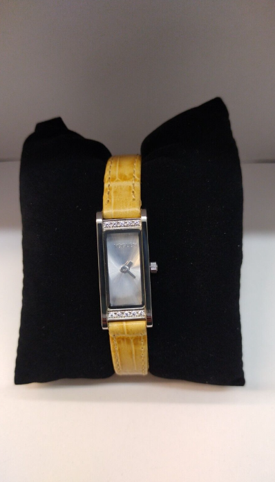 Vogue - Stunning British ladies watch yellow strap (model VOG069)